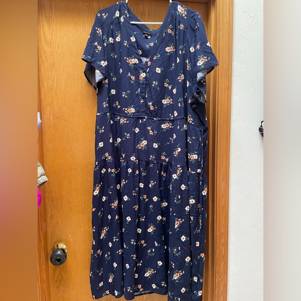 Torrid floral navy maxi dress size 3